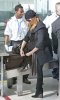 IMG/jpg/sarah-michelle-gellar-lax-airport-november-16-2007-paparazzi-hq-05-1 (...)