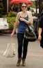IMG/jpg/michelle-trachtenberg-beverly-hills-paparazzi-may-29-2009-hq-02-1500 (...)