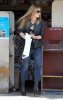 IMG/jpg/sarah-michelle-gellar-lunch-and-lemonade-beverly-hills-october-7-201 (...)