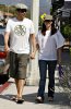 IMG/jpg/alyson-hannigan-alexis-denisof-shopping-in-brentwood-hq-05-1500.jpg