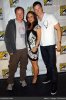 IMG/jpg/eliza-dushku-tahmoh-penikett-joss-whedon-2008-comic-con-mq-01.jpg