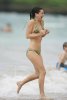 IMG/jpg/alyson-hannigan-alexis-denisof-bikini-hawaii-paparazzi-hq-15-0750.jp (...)