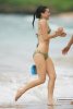 IMG/jpg/alyson-hannigan-alexis-denisof-bikini-hawaii-paparazzi-hq-19-0750.jp (...)