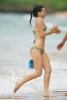 IMG/jpg/alyson-hannigan-alexis-denisof-bikini-hawaii-paparazzi-hq-19-1500.jp (...)