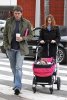 IMG/jpg/alyson-hannigan-family-walking-after-lunch-brentwood-february-6-2010 (...)