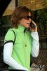 IMG/jpg/alyson-hannigan-santa-monica-cell-phone-hq-02-1500.jpg