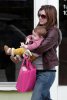 IMG/jpg/alyson-hannigan-satyana-santa-monica-store-november-12-2009-paparazz (...)