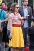 IMG/jpg/amy-adams-the-muppets-movie-on-the-set-paparazzi-gq-07.jpg