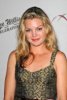 IMG/jpg/clare-kramer-benefit-national-foster-care-fund-lq-03.jpg