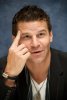 IMG/jpg/david-boreanaz-bones-2009-upfront-press-conference-mq-09.jpg