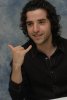 IMG/jpg/david-krumholtz-2006-numb3rs-press-conference-photoshoot-hq-19-1500. (...)