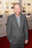 IMG/jpg/joss-whedon-critics-choice-movie-awards-2013-gq-06.jpg