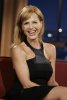 IMG/jpg/julie-benz-late-late-show-craig-ferguson-december-12-2008-hq-05.jpg