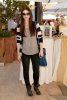 IMG/jpg/michelle-trachtenberg-2010-primetime-emmy-awards-style-lounge-hq-05. (...)