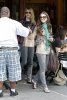 IMG/jpg/michelle-trachtenberg-bar-pitti-lunch-paparazzi-hq-08-1500.jpg