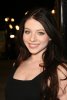 IMG/jpg/michelle-trachtenberg-cloverfield-movie-premiere-hq-07-1500.jpg