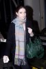 IMG/jpg/michelle-trachtenberg-lax-airport-january-12-2010-paparazzi-hq-01.jp (...)