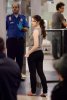IMG/jpg/michelle-trachtenberg-lax-airport-january-12-2010-paparazzi-hq-08.jp (...)