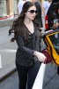 IMG/jpg/michelle-trachtenberg-style360-rebecca-minkoff-spring-2010-presentat (...)