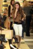 IMG/jpg/rachel-bilson-shopping-candids-new-york-gq-04.jpg