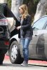 IMG/jpg/sarah-michelle-gellar-leaving-brentwood-paparazzi-april-2-2010-hq-06 (...)