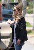 IMG/jpg/sarah-michelle-gellar-leaving-brentwood-paparazzi-april-2-2010-hq-09 (...)