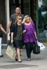 IMG/jpg/sarah-michelle-gellar-new-york-city-shopping-with-mother-hq-16-1500. (...)