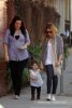 IMG/jpg/sarah-michelle-gellar-out-and-about-brentwood-january-30-2011-papara (...)
