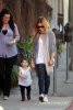 IMG/jpg/sarah-michelle-gellar-out-and-about-brentwood-january-30-2011-papara (...)