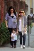 IMG/jpg/sarah-michelle-gellar-out-and-about-brentwood-january-30-2011-papara (...)