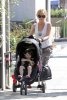 IMG/jpg/sarah-michelle-gellar-sunny-stroll-los-angeles-july-10-2011-paparazz (...)