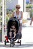 IMG/jpg/sarah-michelle-gellar-sunny-stroll-los-angeles-july-10-2011-paparazz (...)