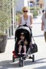 IMG/jpg/sarah-michelle-gellar-sunny-stroll-los-angeles-july-10-2011-paparazz (...)