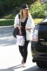 IMG/jpg/sarah-michelle-gellar-visiting-friend-in-the-valley-july-31-2009-pap (...)