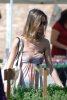 IMG/jpg/summer-glau-farmers-market-los-angeles-april-25-2010-paparazzi-hq-02 (...)