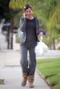 IMG/jpg/alyson-hannigan-out-and-about-santa-monica-october-20-2008-paparazzi (...)