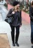 IMG/jpg/sarah-michelle-gellar-santa-monica-february-24-2010-paparazzi-mq-05. (...)