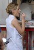 IMG/jpg/sarah-michelle-gellar-veronika-decides-to-die-movie-on-the-set-june- (...)