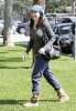 IMG/jpg/alyson-hannigan-alexis-denisof-satyana-doctor-april-24-2009-paparazz (...)