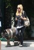 IMG/jpg/sarah-michelle-gellar-tyson-to-vet-august-19-2009-paparazzi-gq-28.jp (...)