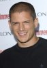 IMG/jpg/wentworth-miller-2007-entertainment-weekly-pre-emmy-party-gq-01.jpg