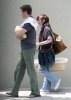 IMG/jpg/alyson-hannigan-alexis-denisof-satyana-santa-monica-paparazzi-hq-02. (...)