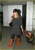 IMG/jpg/sarah-michelle-gellar-lax-airport-october-27-2007-paparazzi-mq-04.jp (...)