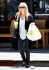 IMG/jpg/sarah-michelle-gellar-out-for-lunch-brentwood-paparazzi-mq-08.jpg