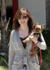 IMG/jpg/alyson-hannigan-with-dog-brentwood-county-mart-june-21-2009-paparazz (...)