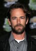 IMG/jpg/luke-perry-2008-chevy-rocks-the-future-gq-01.jpg