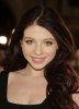 IMG/jpg/michelle-trachtenberg-cloverfield-movie-premiere-hq-01-1500.jpg