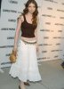 IMG/jpg/michelle-trachtenberg-james-perse-malibu-store-opening-mq-19.jpg