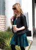 IMG/jpg/sarah-michelle-gellar-leaving-starbucks-beverly-hills-february-26-20 (...)