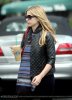 IMG/jpg/sarah-michelle-gellar-leaving-starbucks-cafe-beverly-hills-hq-03-150 (...)